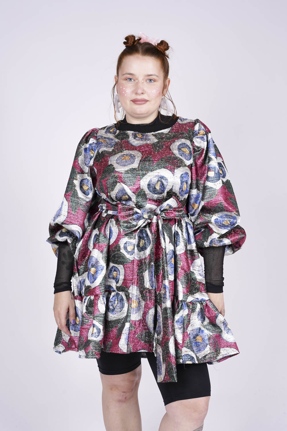 LISSABON BABYDOLL DRESS deluxe Jacquard glitzer mit Gürtel